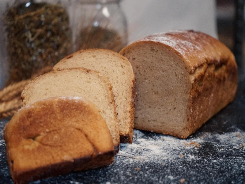 rebanadas de pan de harina de kamut