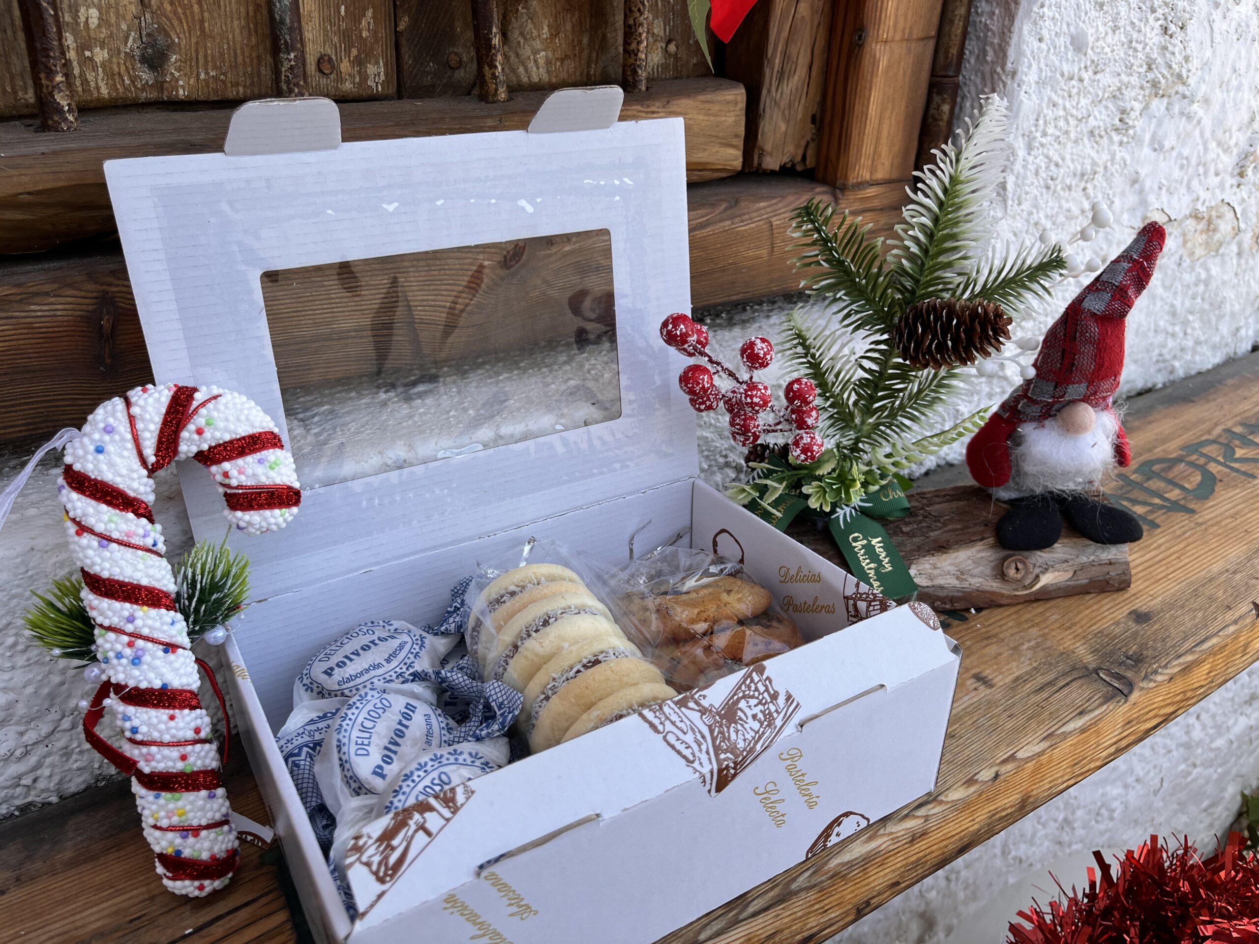 Caja Navideña Tradicional - Imagen 4